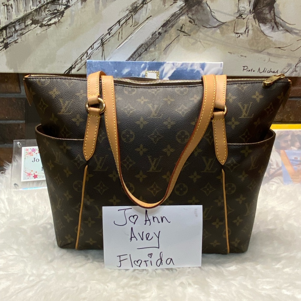 💕💕💕SOLD💕💕💕

🤩🤩🤩LV TOTALLY MM MONOGRAM🤩🤩🤩